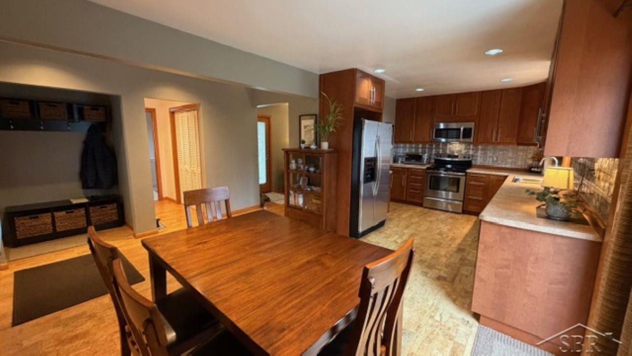 701 Airfield Lane, Midland, MI 48642 — Photo 7