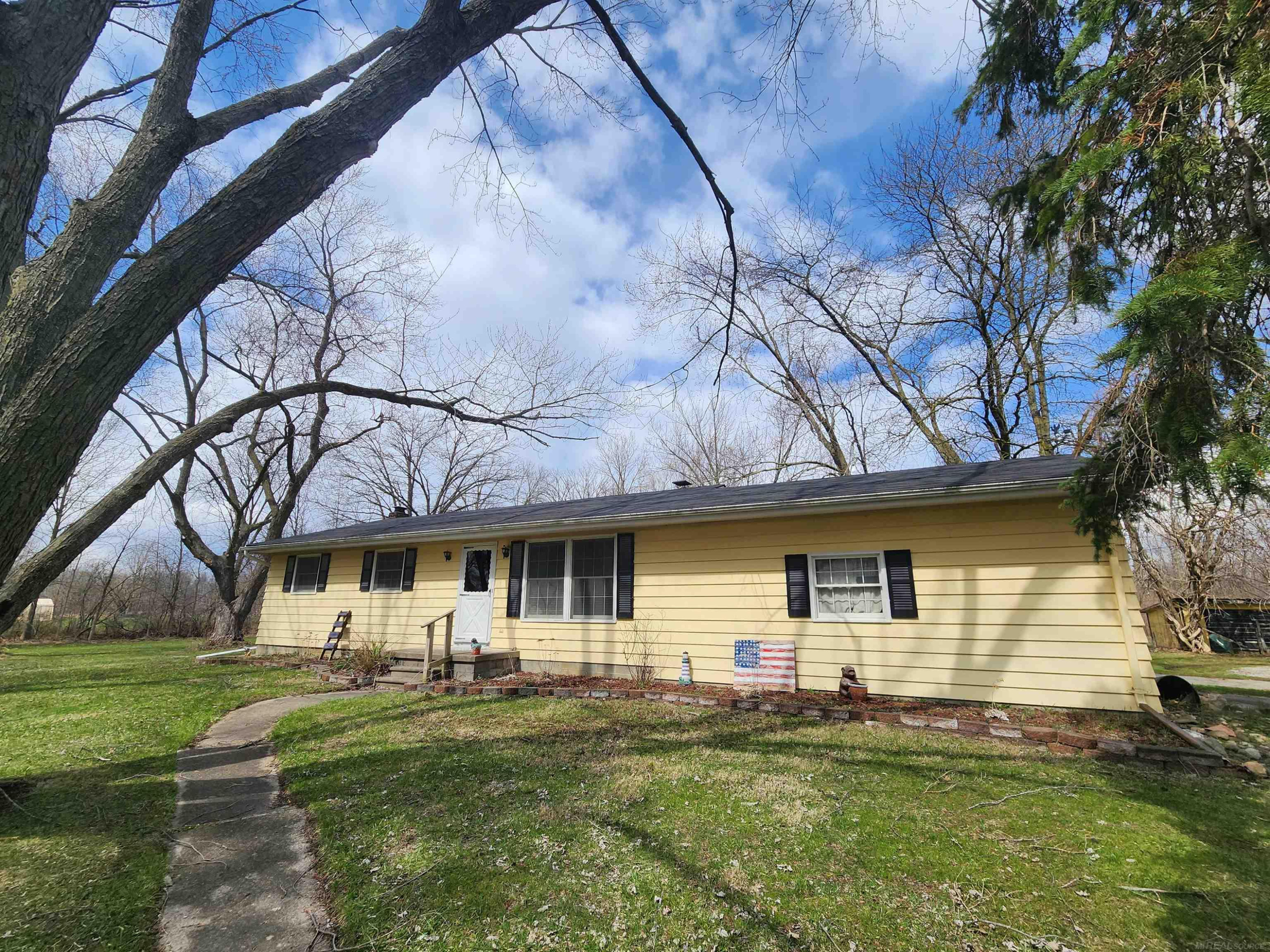 33555 31 Mile Road, MI 48050 — front exterior