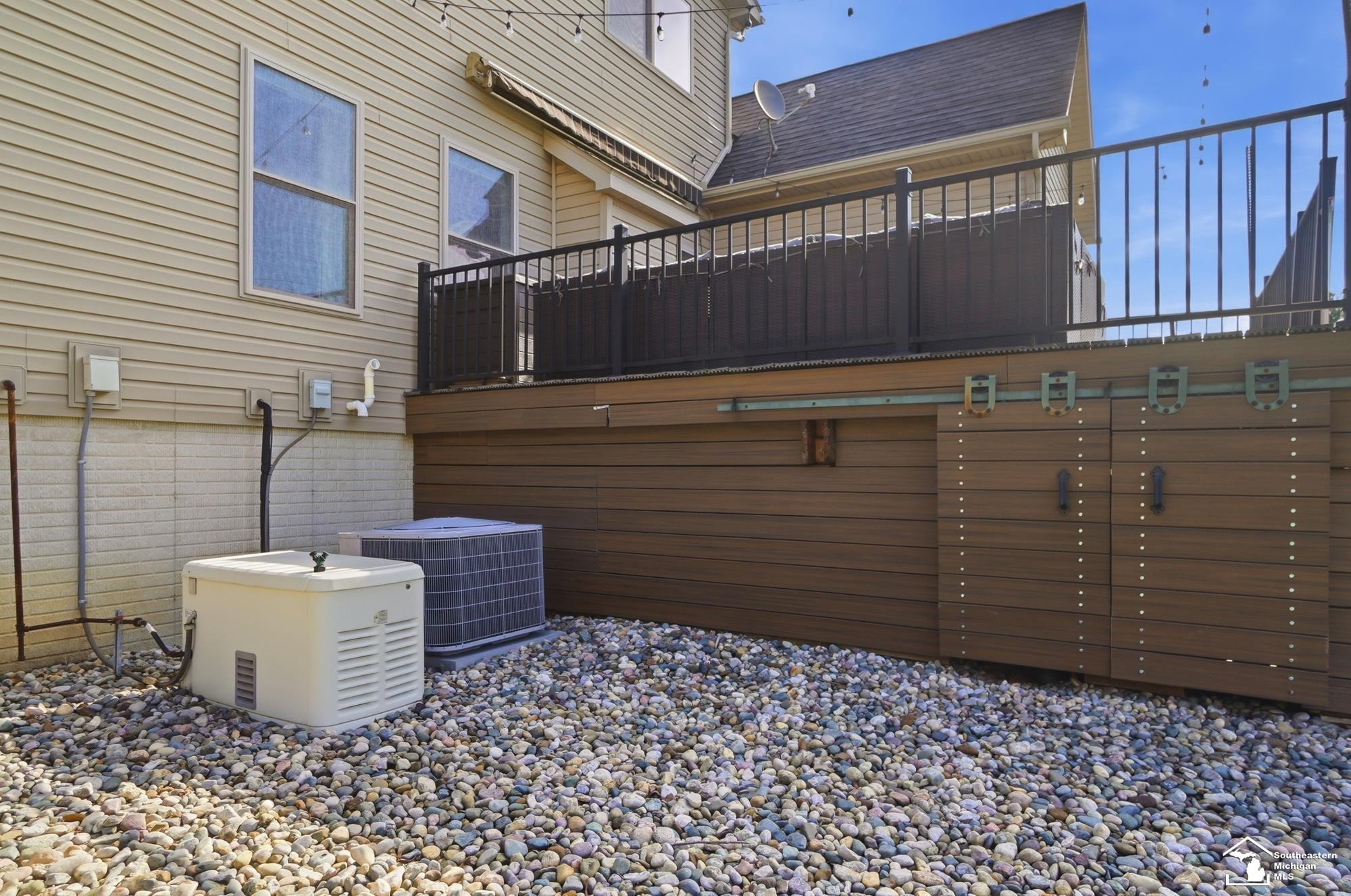 608 Oak Hill Court, Monroe, MI 48162 — Photo 67