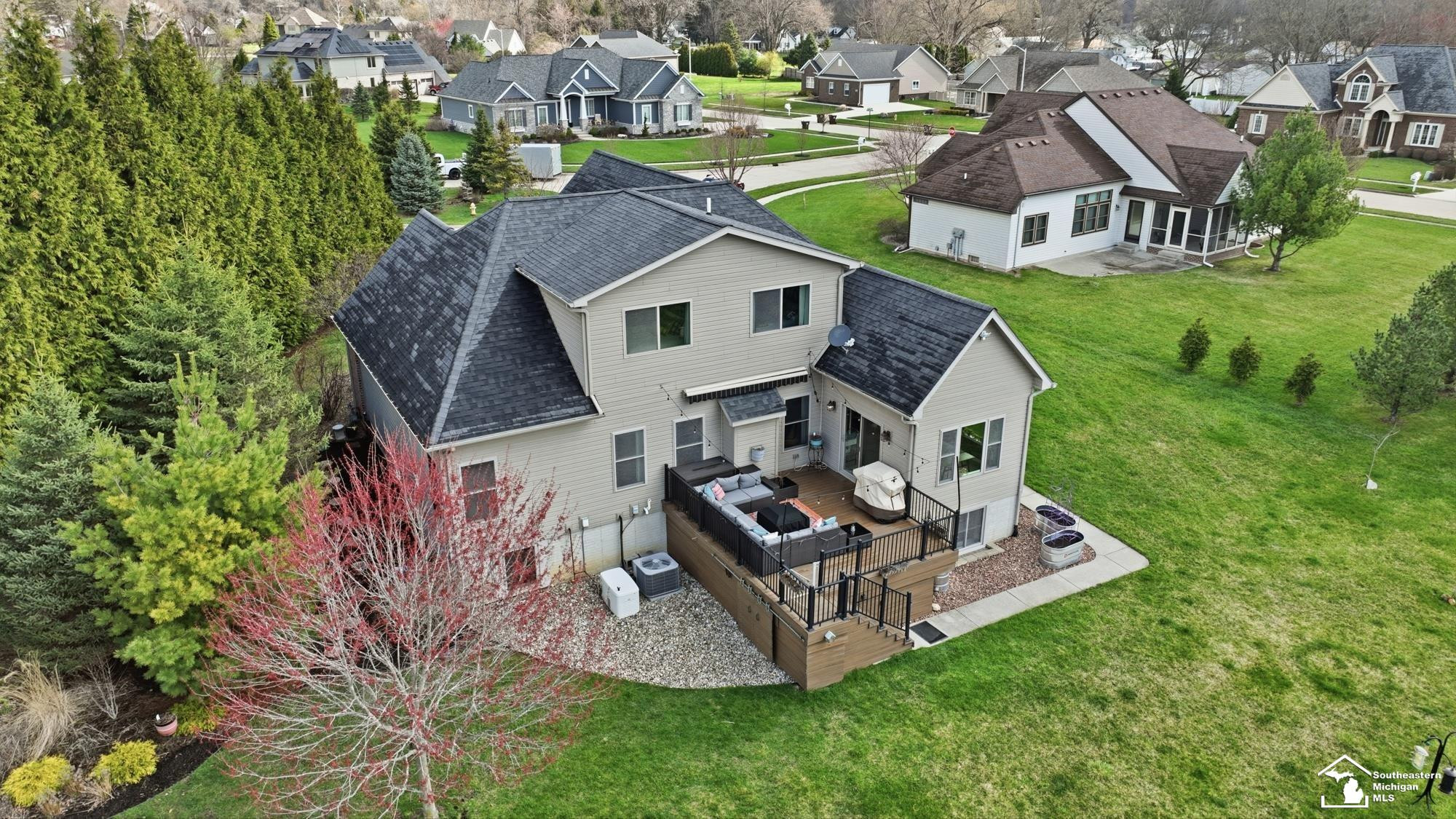 608 Oak Hill Court, Monroe, MI 48162 — Photo 4