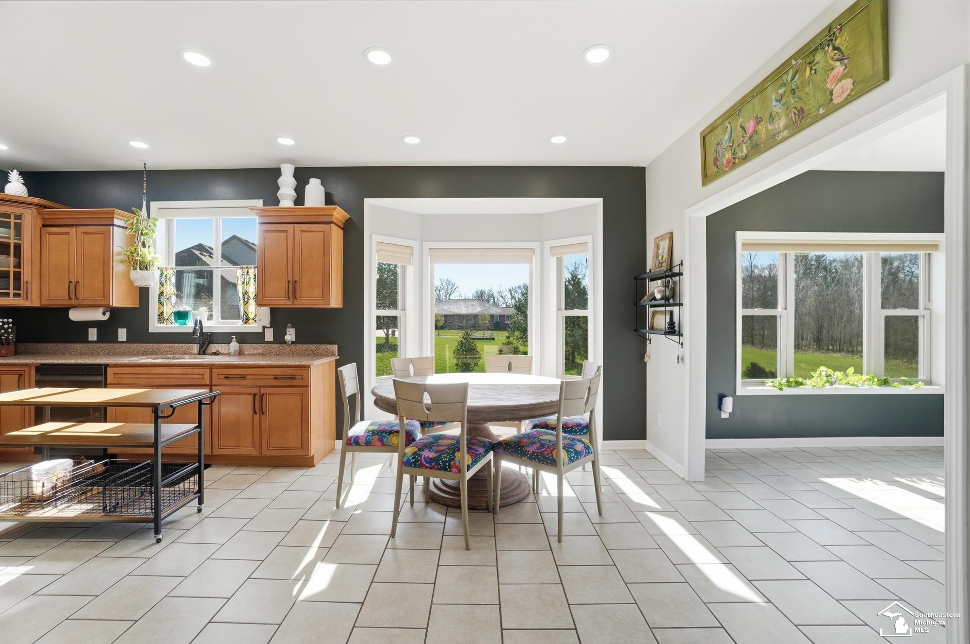608 Oak Hill Court, Monroe, MI 48162 — Photo 12