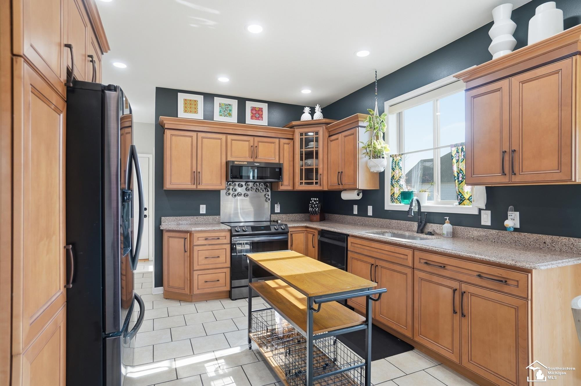 608 Oak Hill Court, Monroe, MI 48162 — Photo 14
