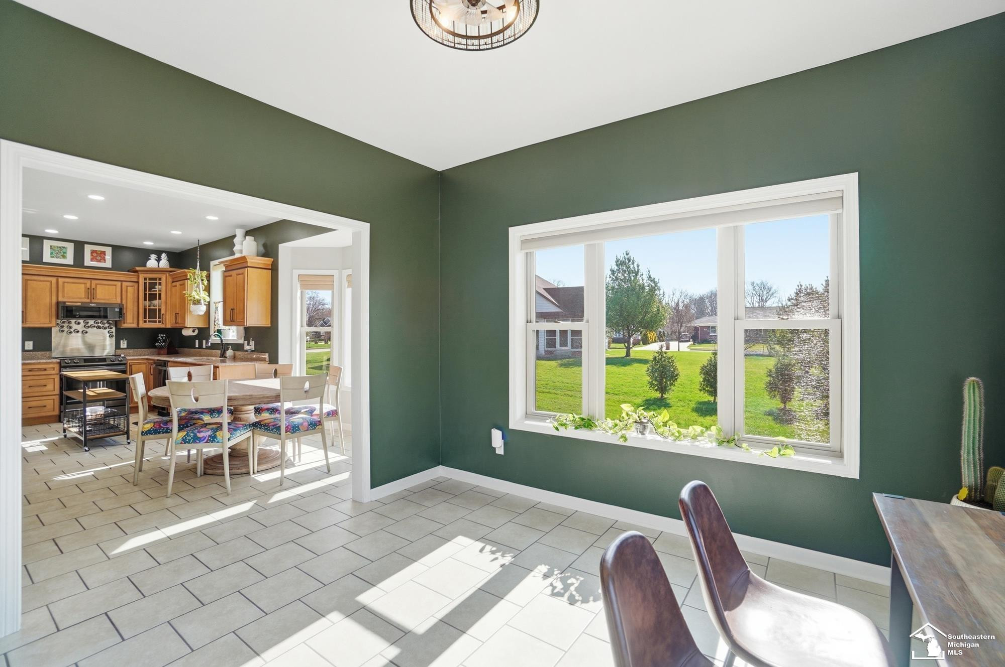 608 Oak Hill Court, Monroe, MI 48162 — Photo 23