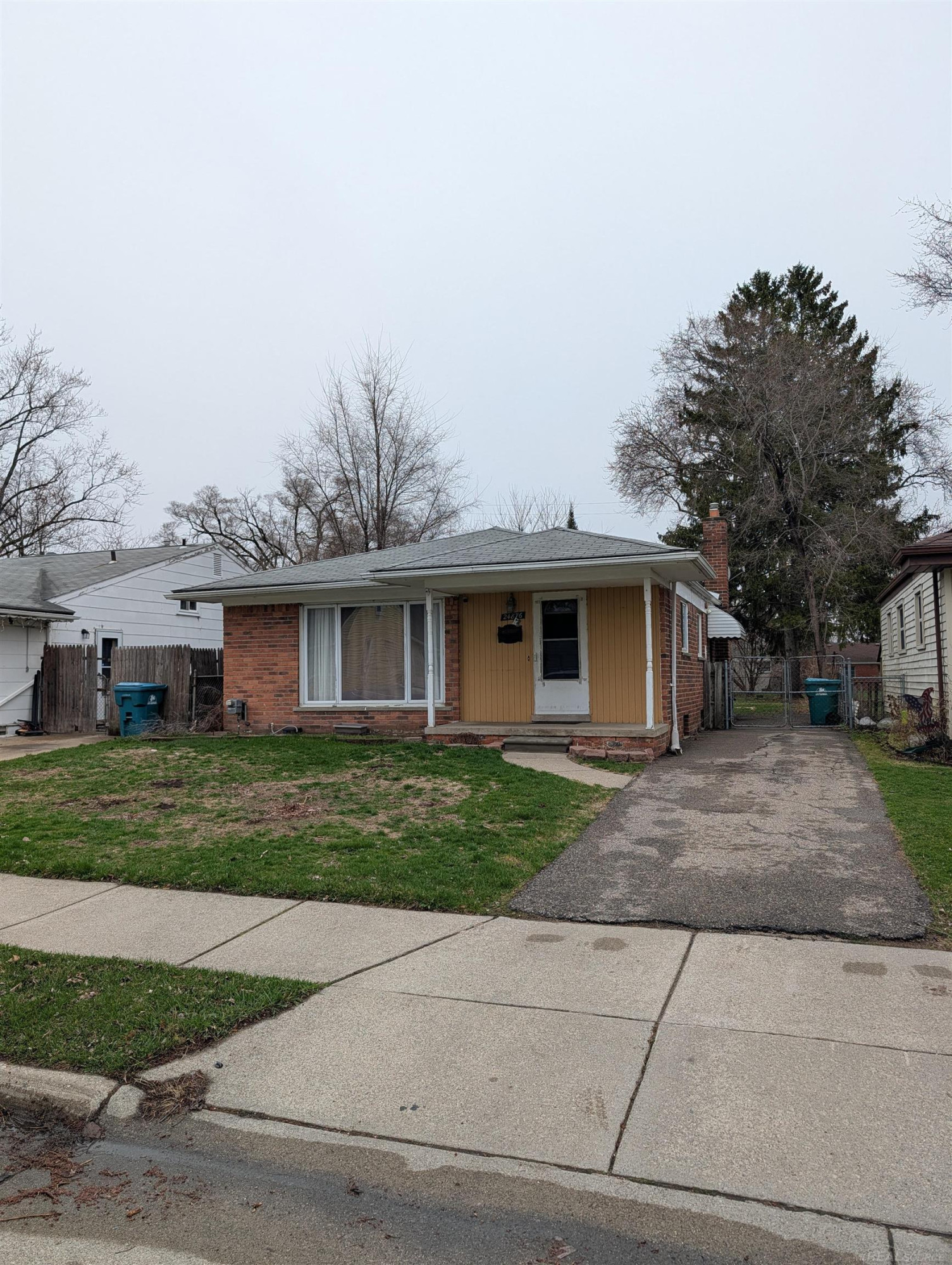 24876 Dale Street, Eastpointe, MI 48021 — front exterior