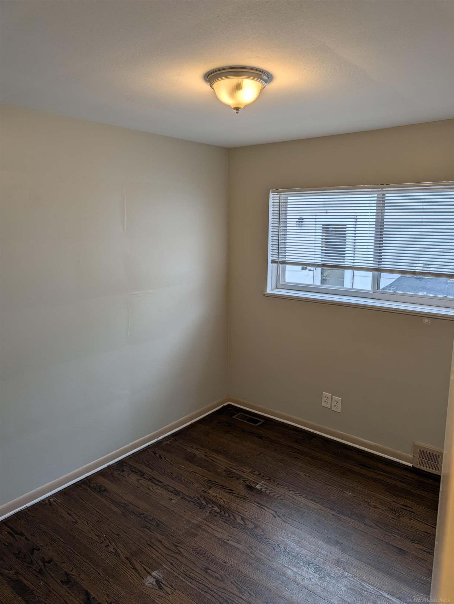 24876 Dale Street, Eastpointe, MI 48021 — Photo 8