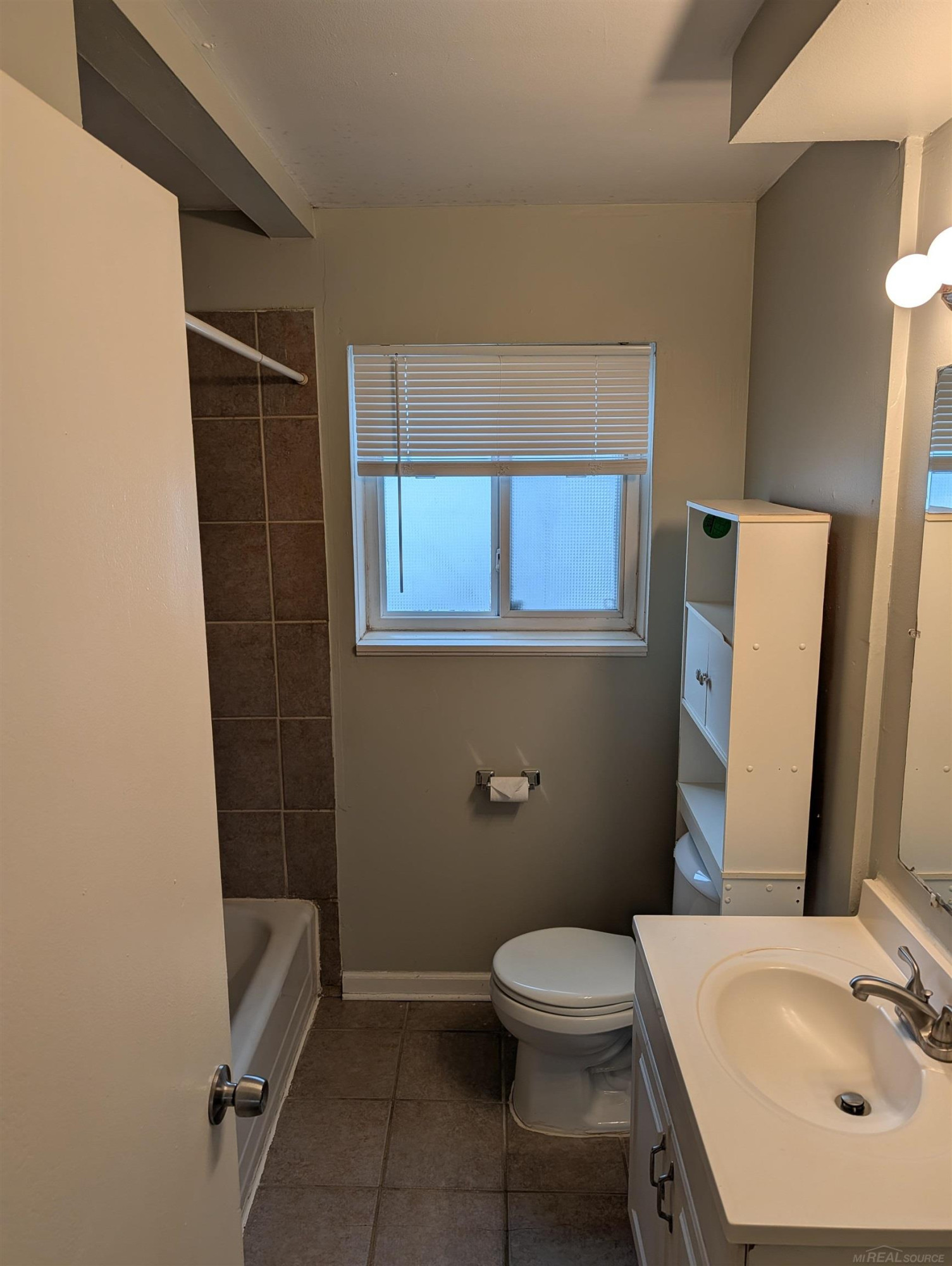24876 Dale Street, Eastpointe, MI 48021 — Photo 9