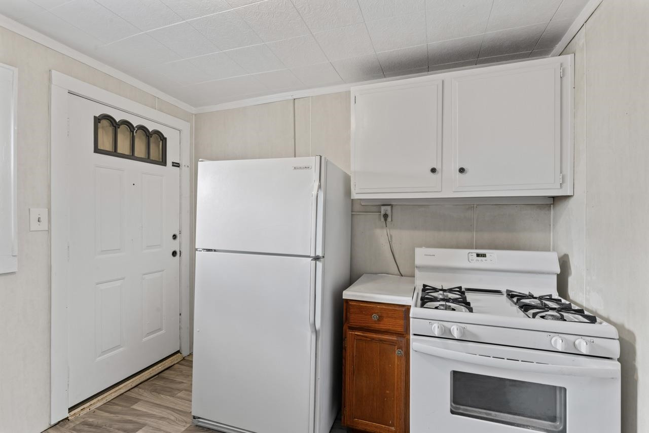 829 Clinton #3 Street, Flint, MI 48507 — Photo 11