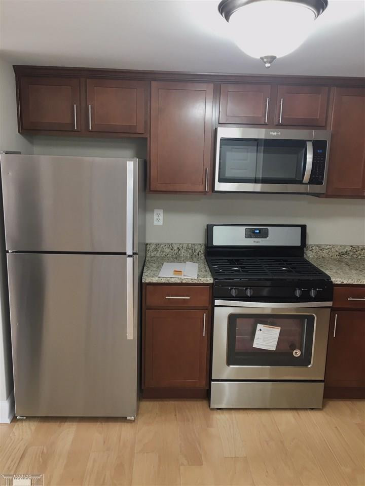 250 E Harbortown #1006 Drive, 1006, Detroit, MI 48207 — Photo 7