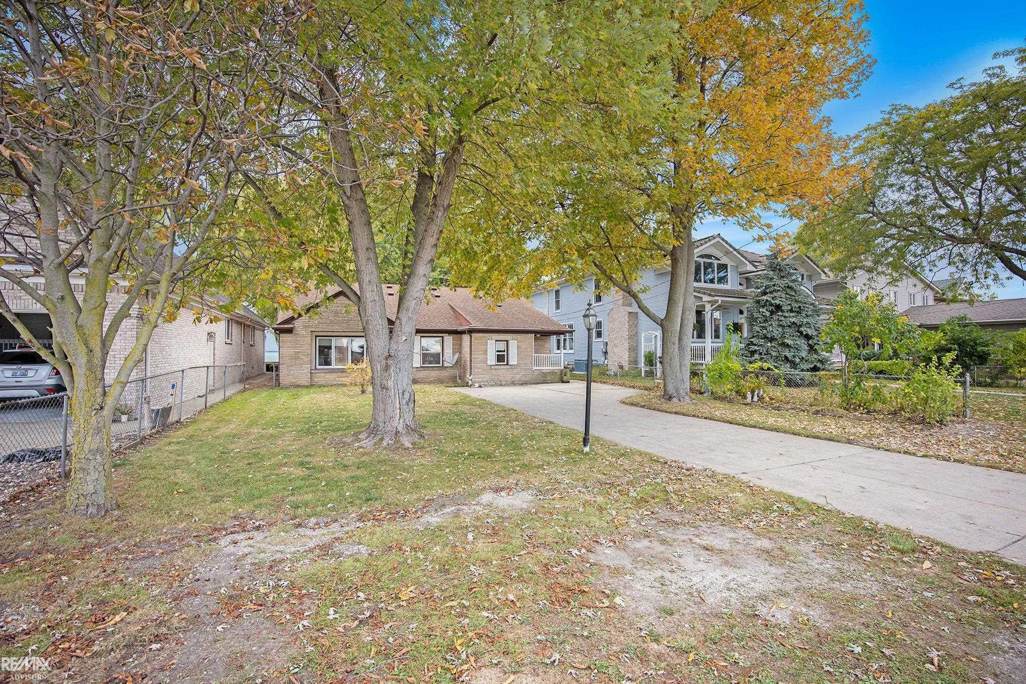 8014 Anchor Bay Dr Drive, MI 48001 — Photo 11