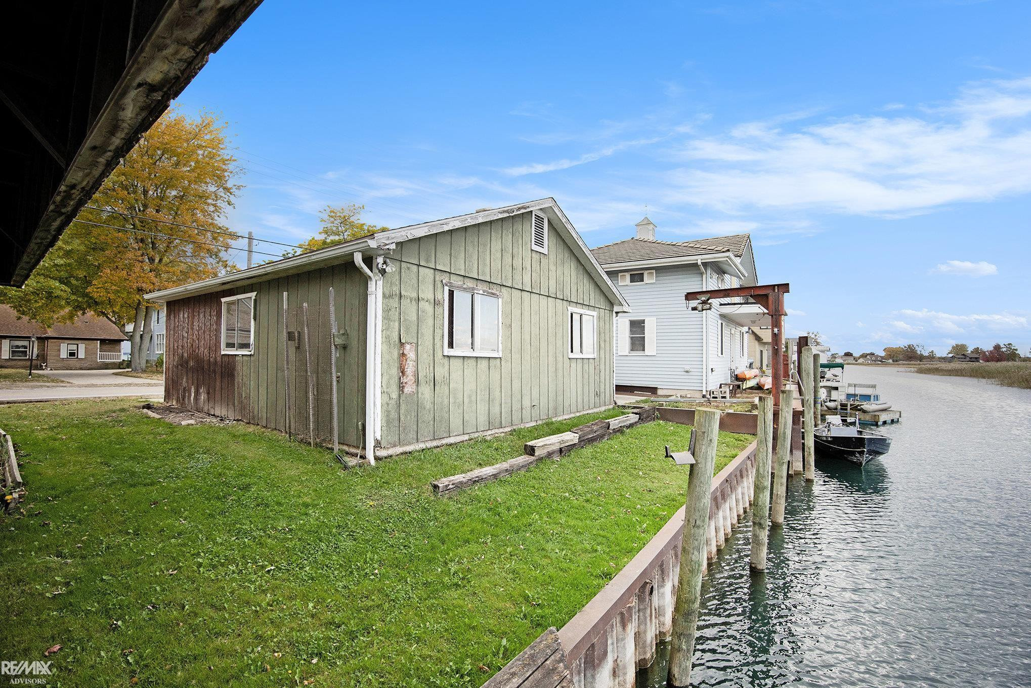 8014 Anchor Bay Dr Drive, MI 48001 — Photo 14