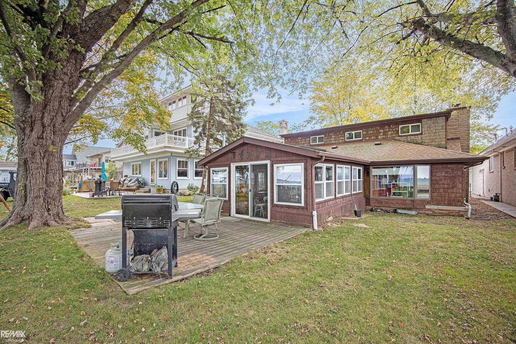 8014 Anchor Bay Dr Drive, MI 48001 — Photo 15