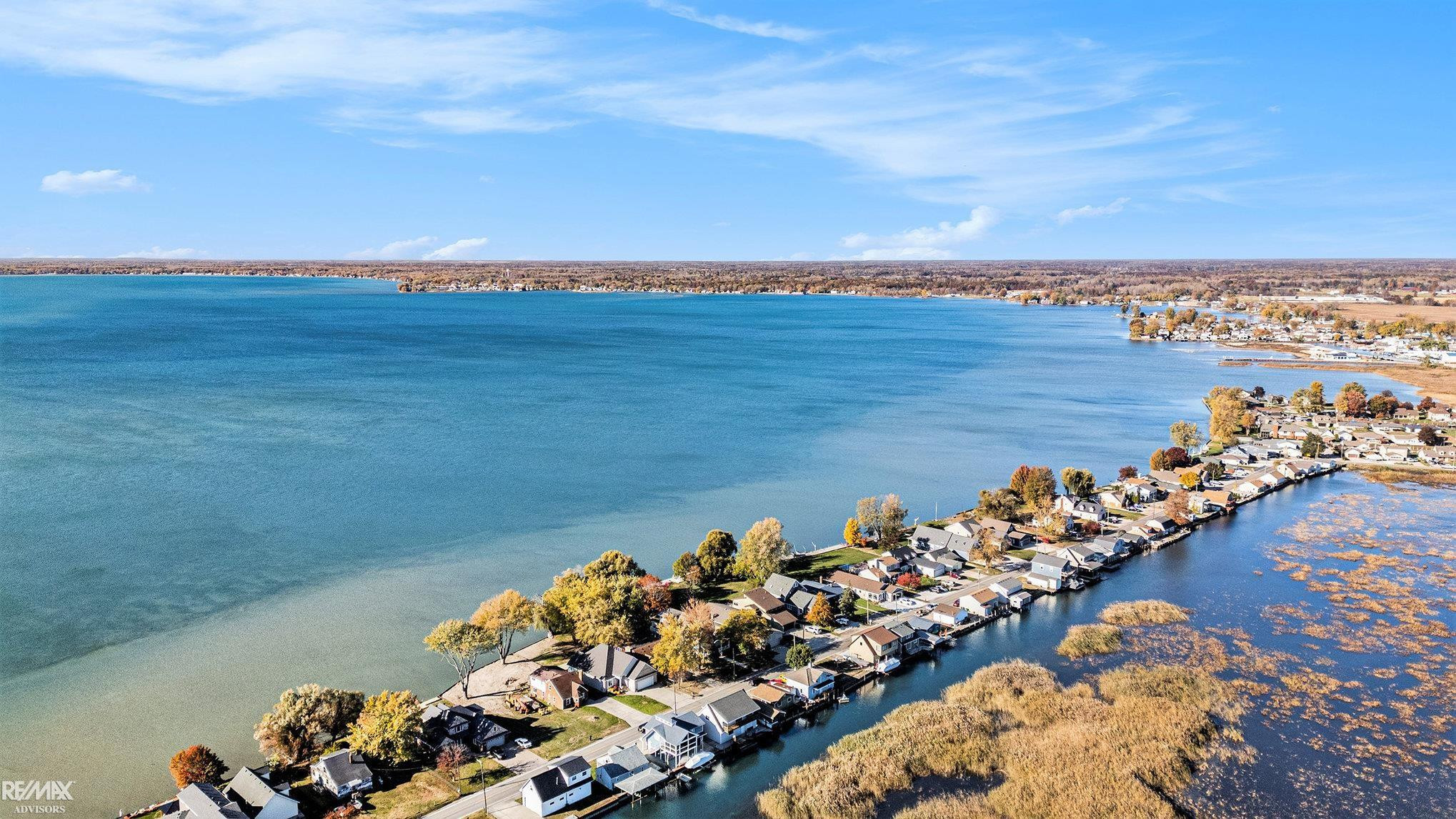 8014 Anchor Bay Dr Drive, MI 48001 — Photo 17