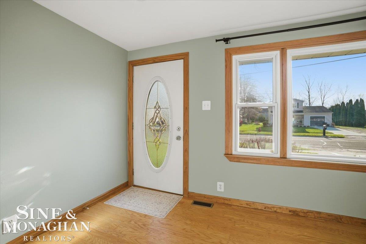 50 Carolina Avenue, Marysville, MI 48040 — Photo 4