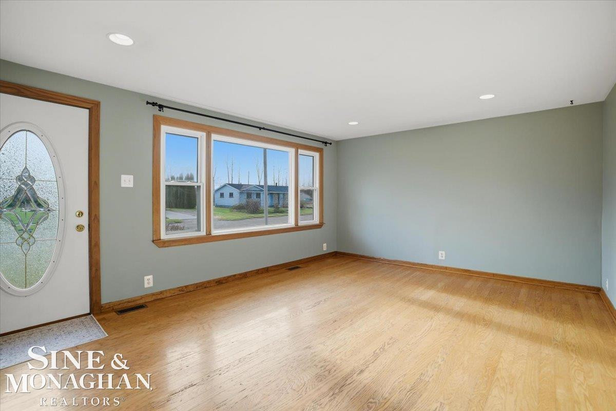 50 Carolina Avenue, Marysville, MI 48040 — Photo 8
