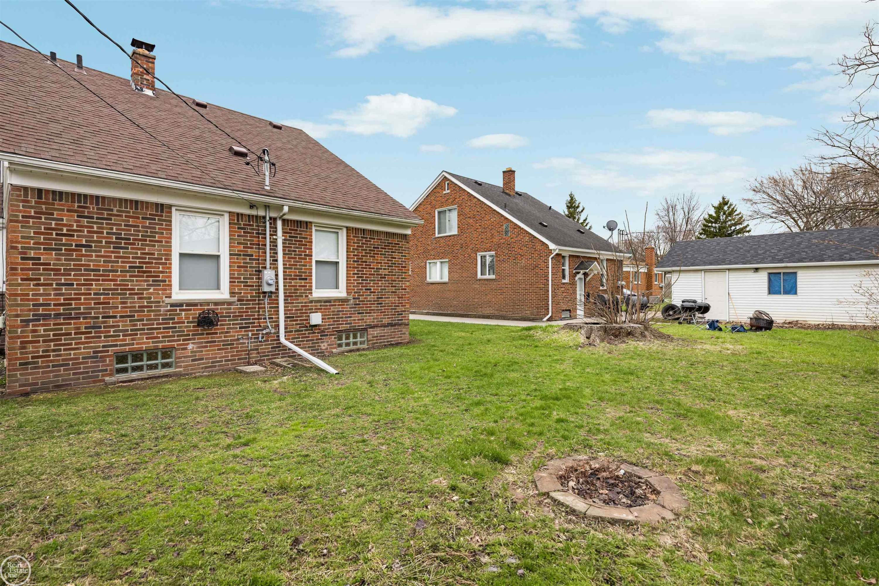 18239 Glendale Street, Roseville, MI 48066 — Photo 3