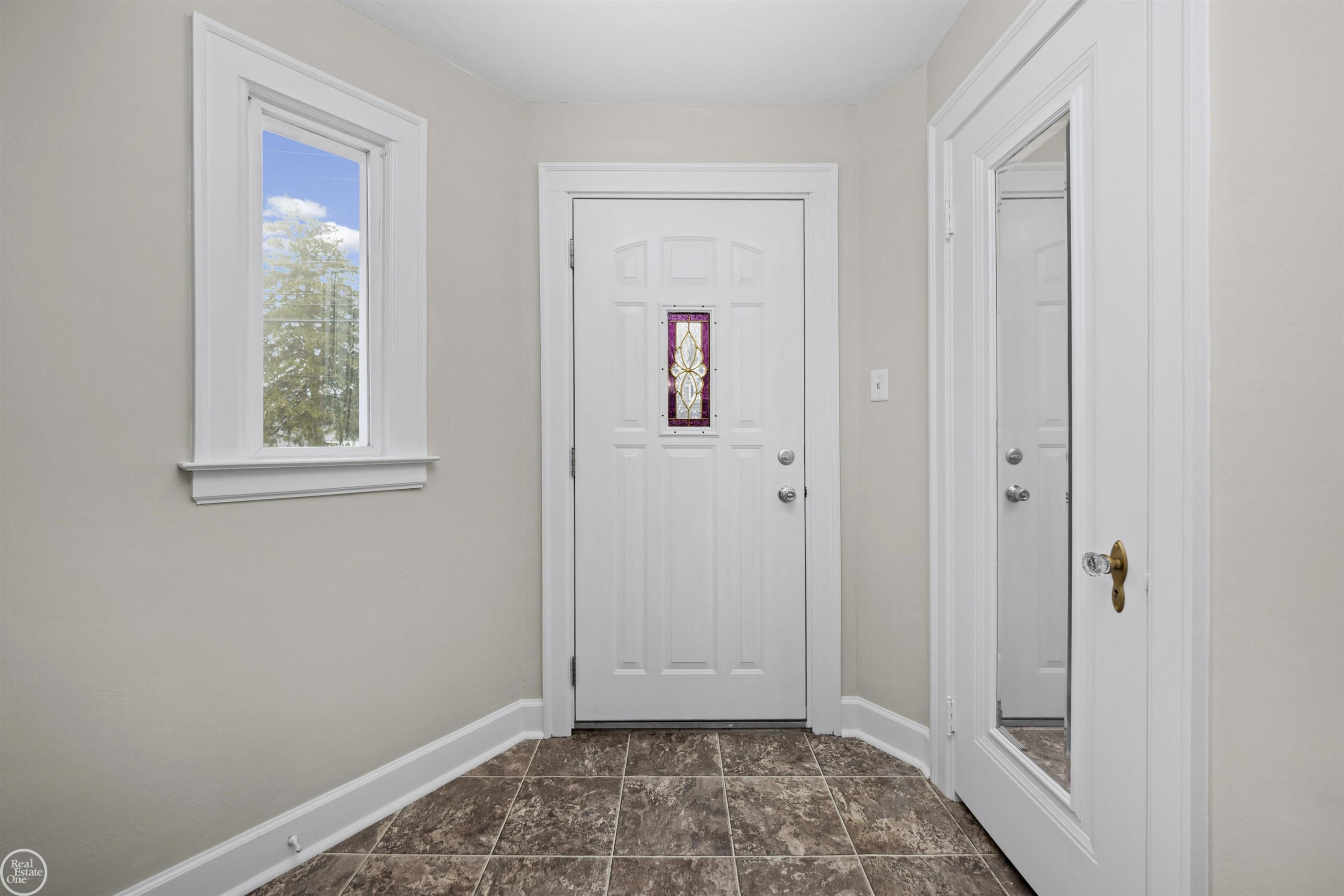 18239 Glendale Street, Roseville, MI 48066 — Photo 9