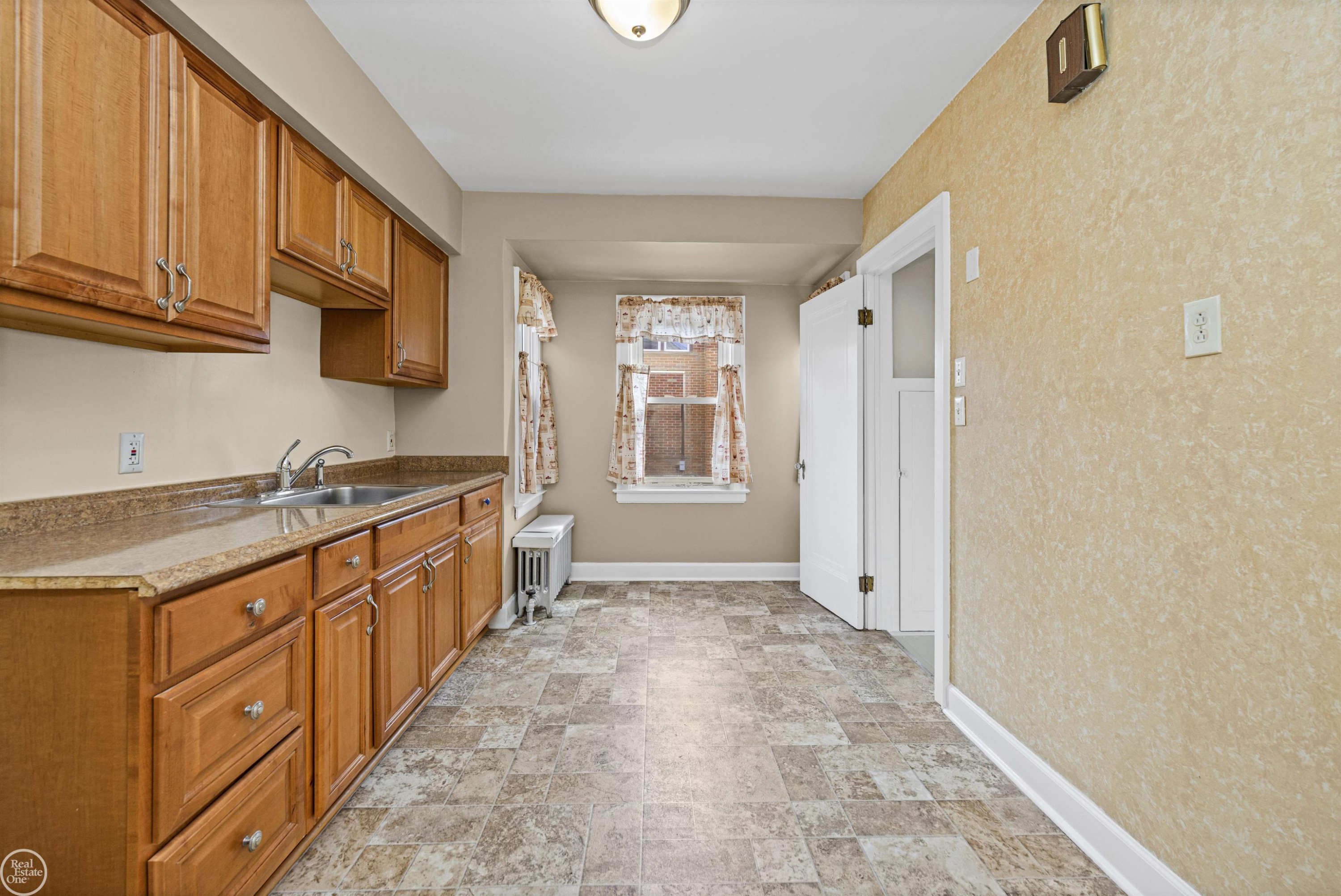 18239 Glendale Street, Roseville, MI 48066 — Photo 18