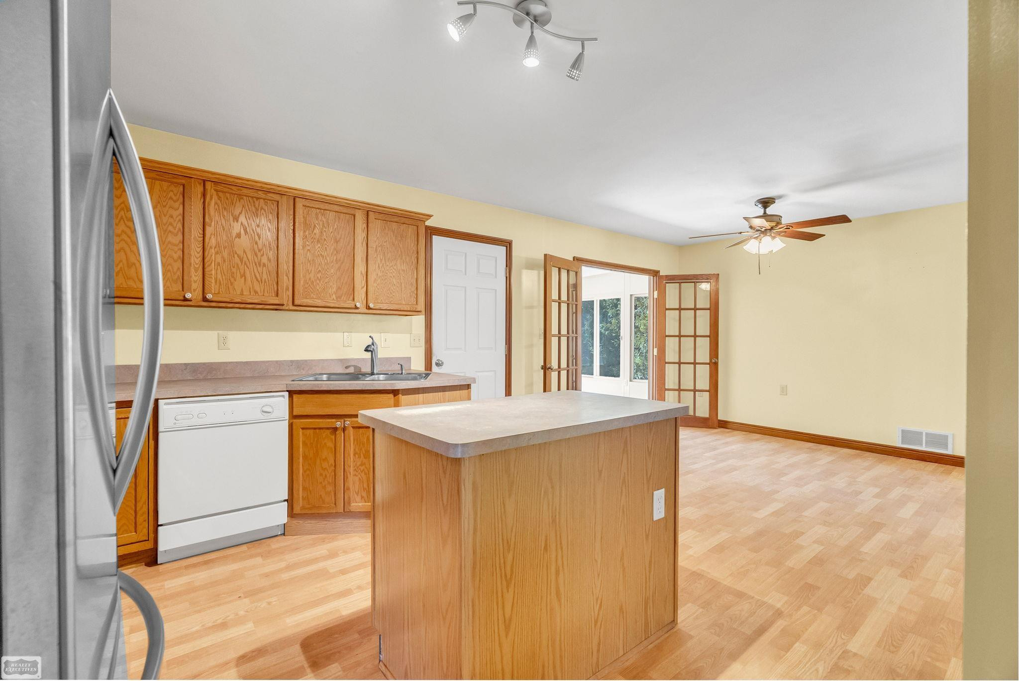 3549 Krafft Road, MI 48059 — Photo 8