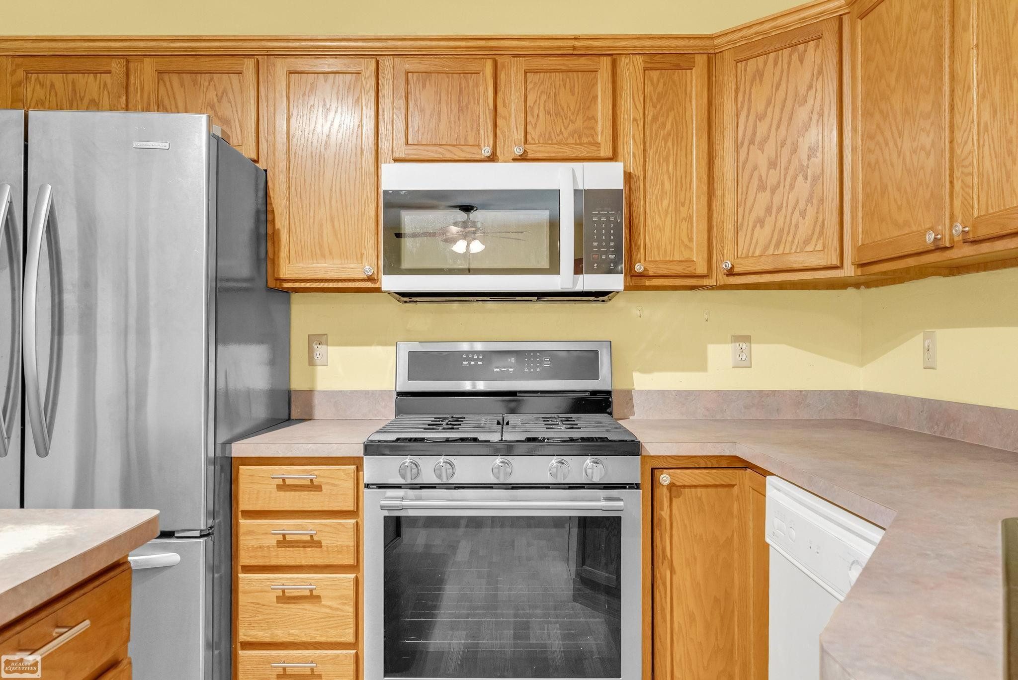 3549 Krafft Road, MI 48059 — Photo 9