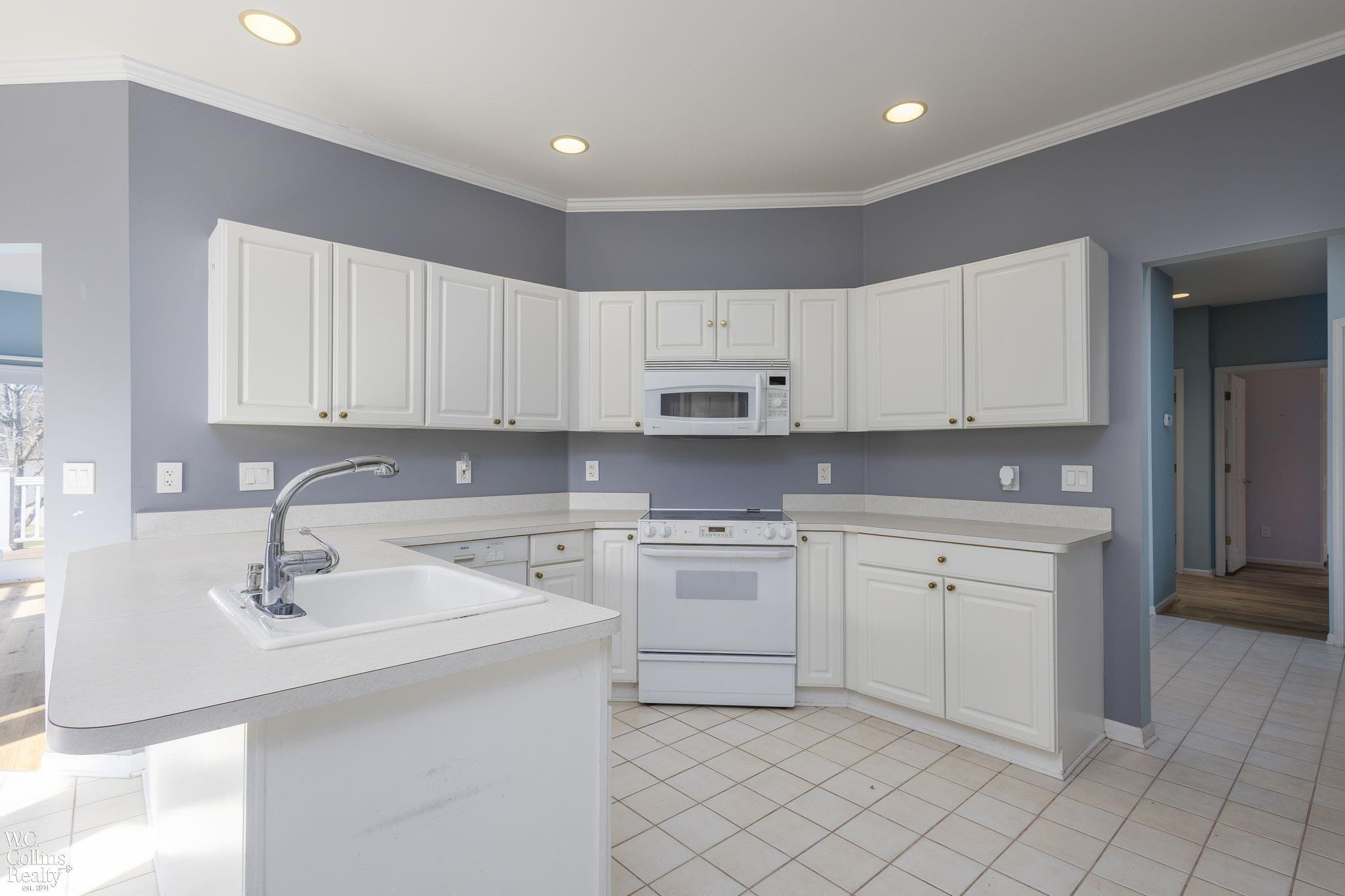 8518 Invitational Drive, 42, MI — Photo 14