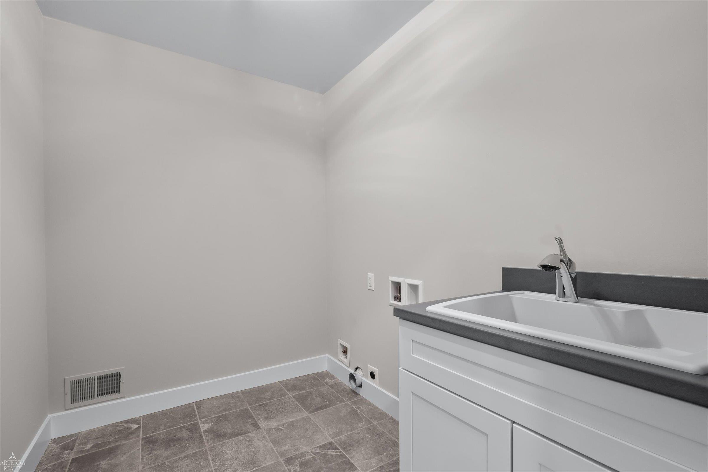 11961 Encore Street, Shelby Twp, MI 48315 — Photo 20