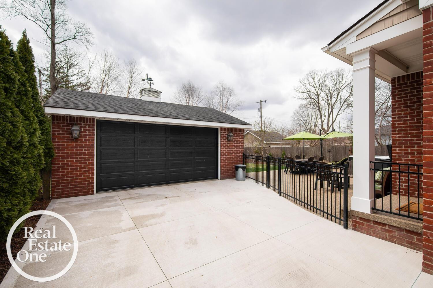 319 Cloverly Road, Grosse Pointe Farms, MI 48236 — Photo 4
