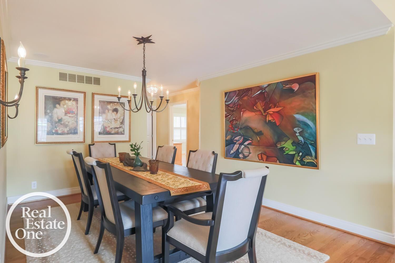 319 Cloverly Road, Grosse Pointe Farms, MI 48236 — Photo 12