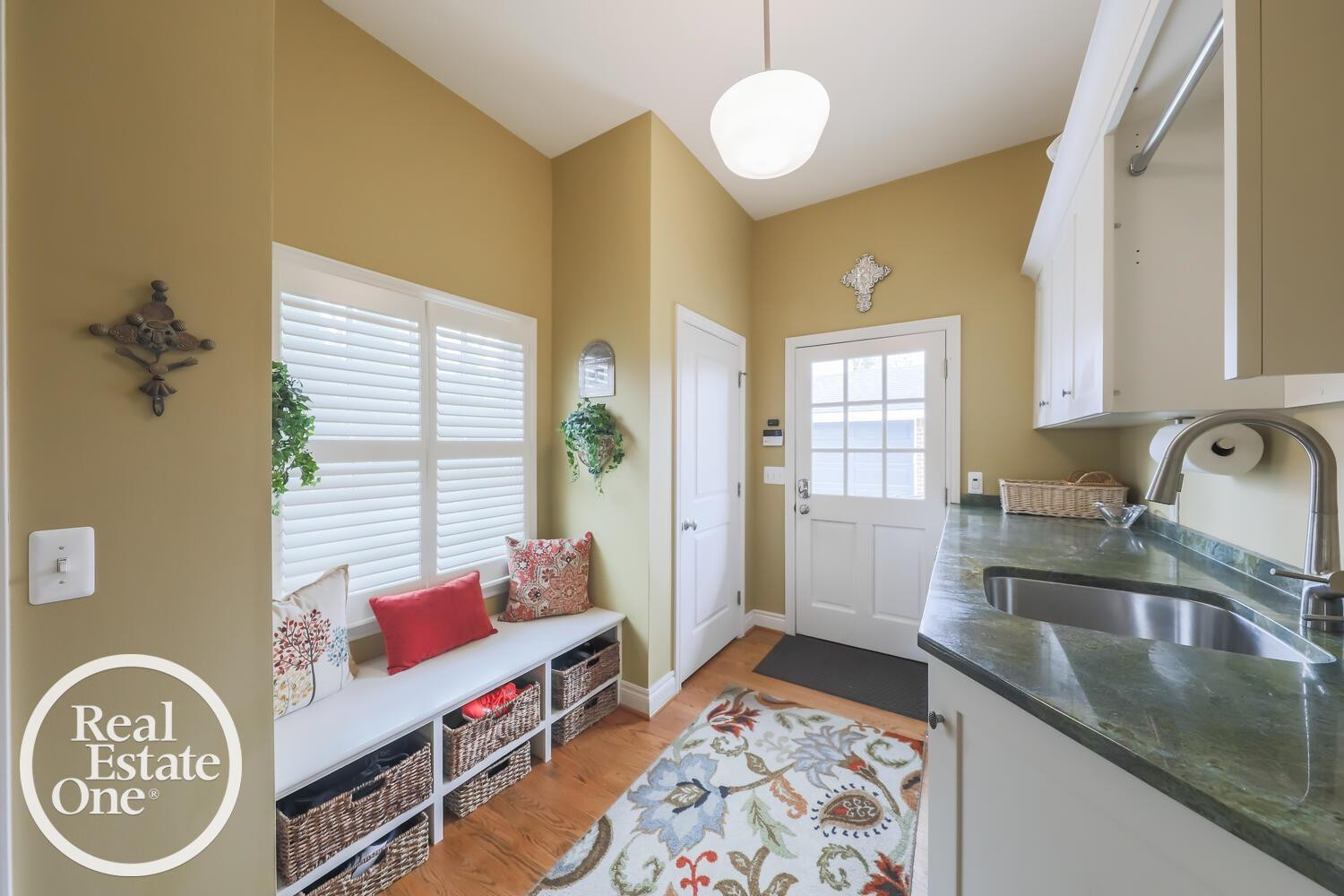 319 Cloverly Road, Grosse Pointe Farms, MI 48236 — Photo 21