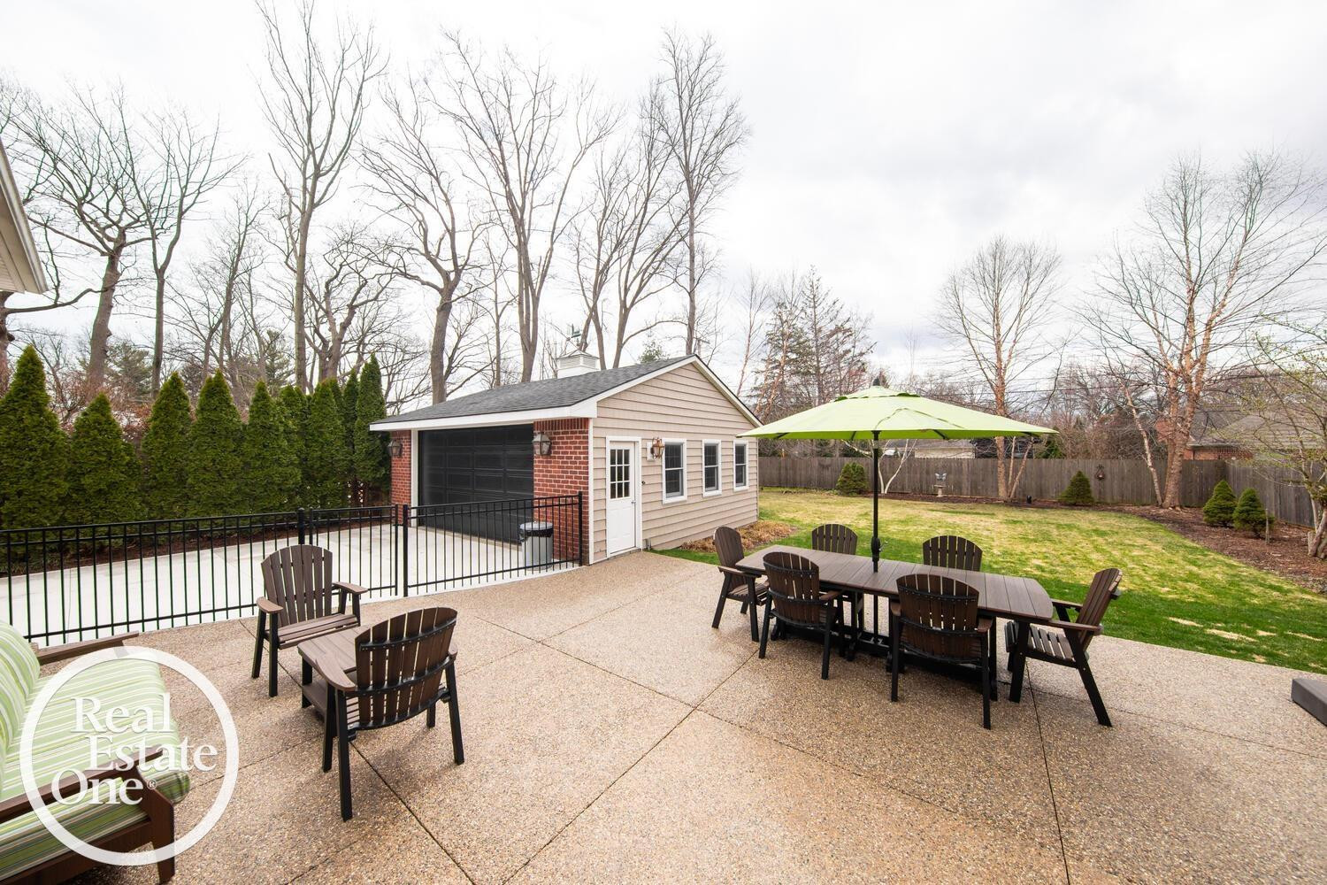 319 Cloverly Road, Grosse Pointe Farms, MI 48236 — Photo 39