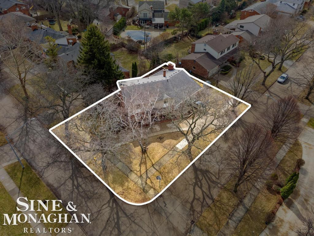 715 Pear Tree Lane, Grosse Pointe Woods, MI 48236 — Photo 59