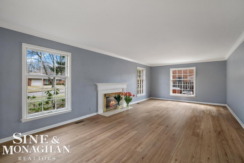 715 Pear Tree Lane, Grosse Pointe Woods, MI 48236 — Photo 3