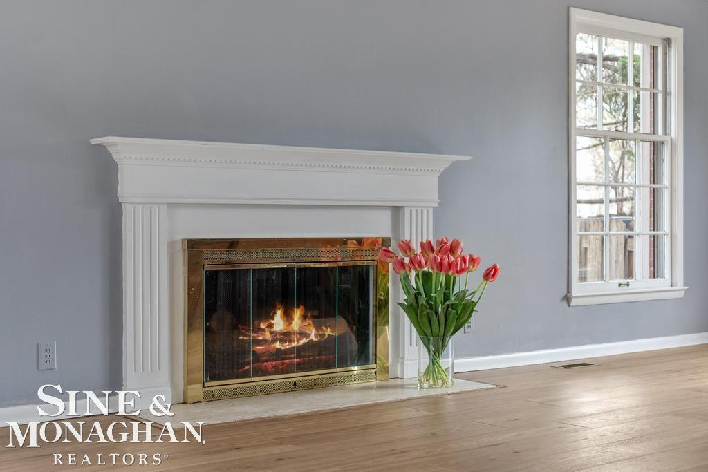 715 Pear Tree Lane, Grosse Pointe Woods, MI 48236 — Photo 4