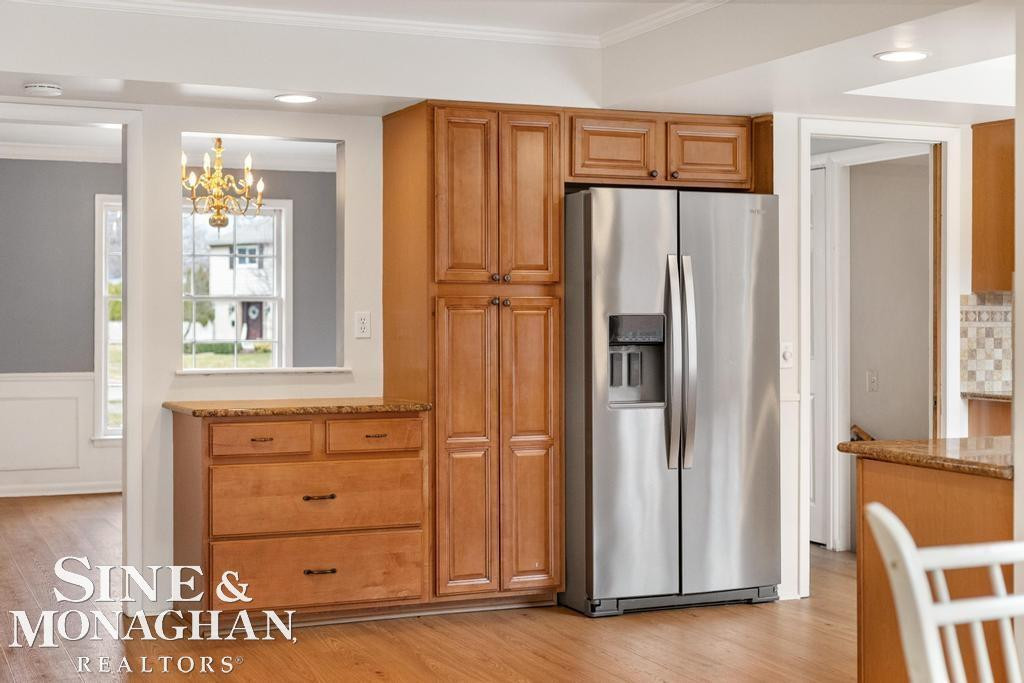 715 Pear Tree Lane, Grosse Pointe Woods, MI 48236 — Photo 13