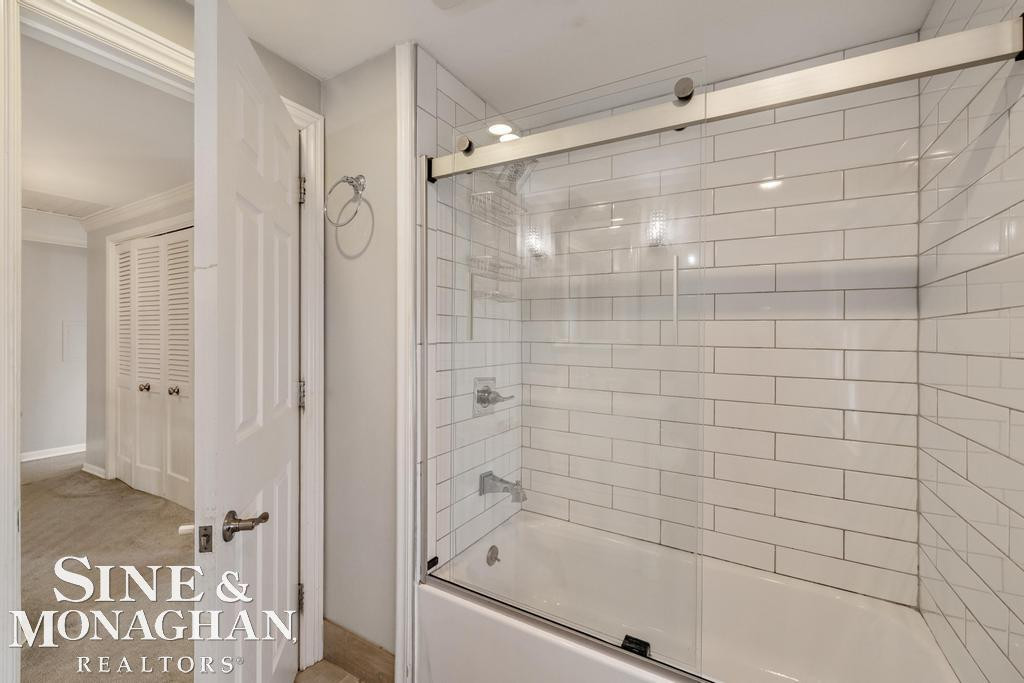 715 Pear Tree Lane, Grosse Pointe Woods, MI 48236 — Photo 30