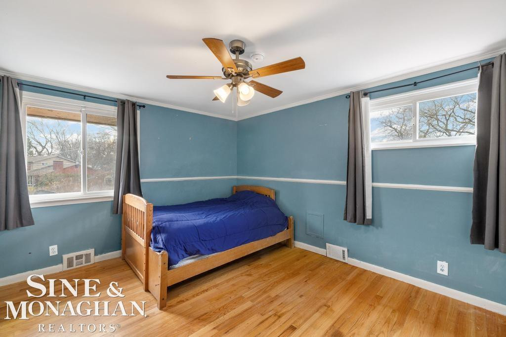 715 Pear Tree Lane, Grosse Pointe Woods, MI 48236 — Photo 34