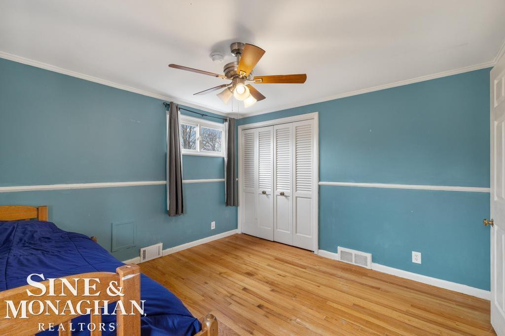 715 Pear Tree Lane, Grosse Pointe Woods, MI 48236 — Photo 35