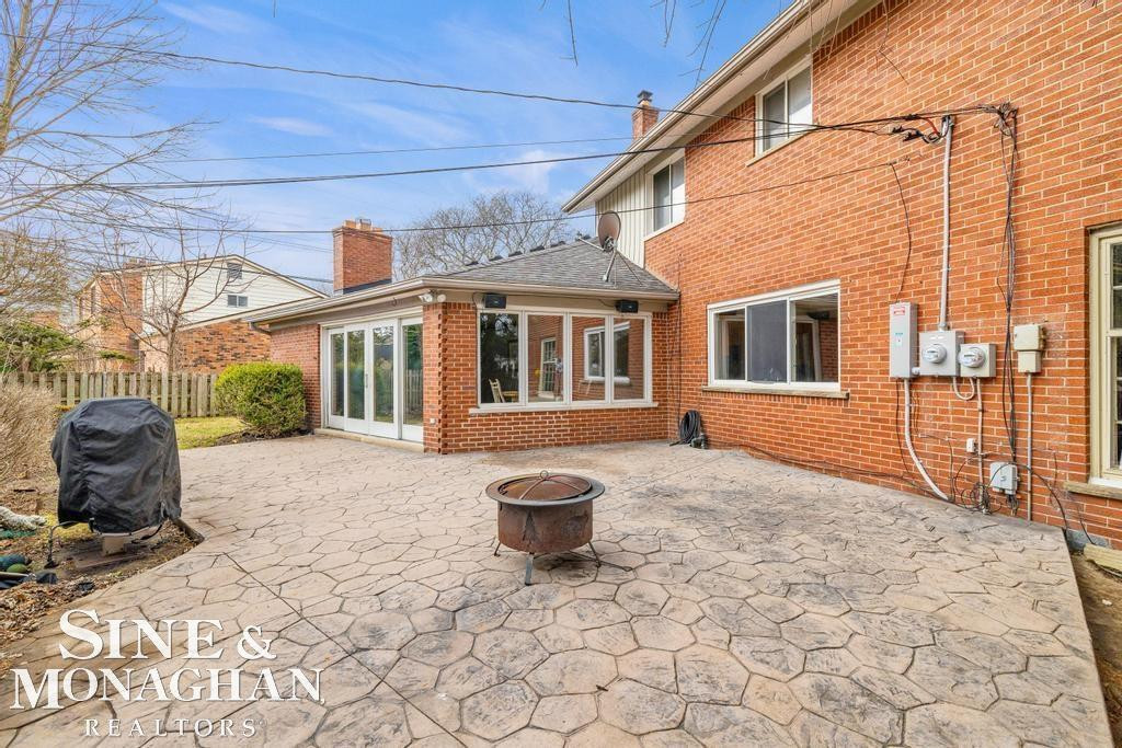 715 Pear Tree Lane, Grosse Pointe Woods, MI 48236 — Photo 39