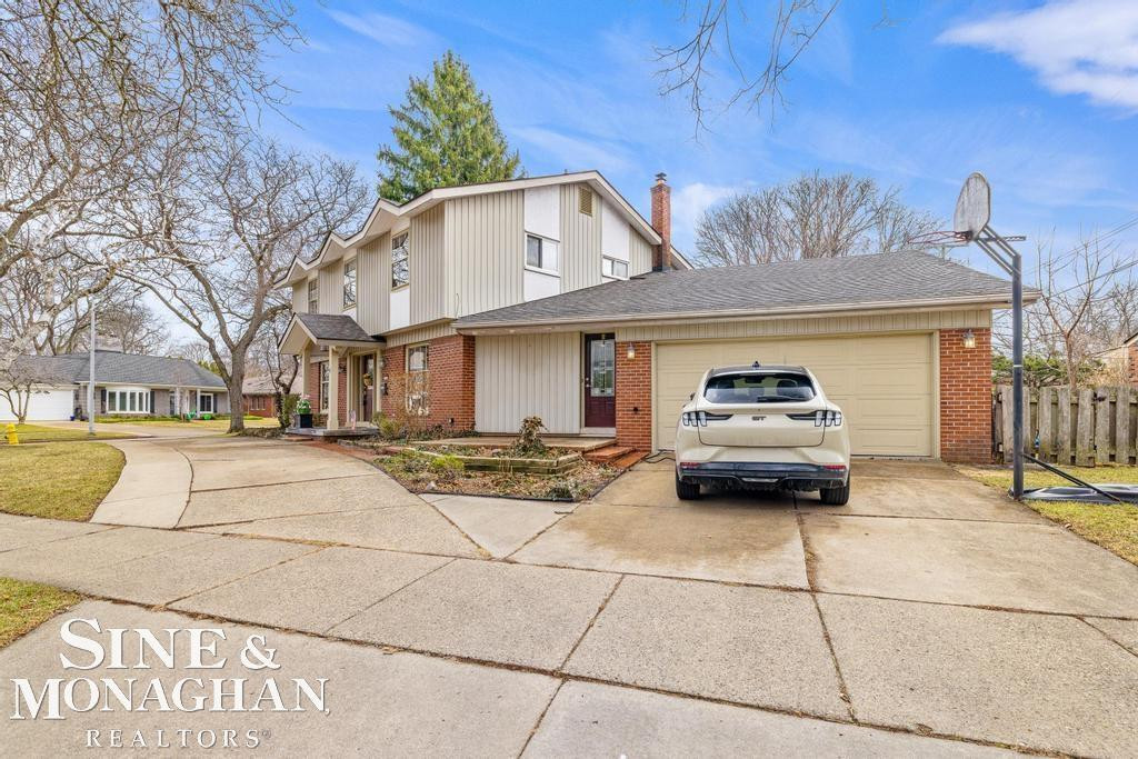 715 Pear Tree Lane, Grosse Pointe Woods, MI 48236 — Photo 42