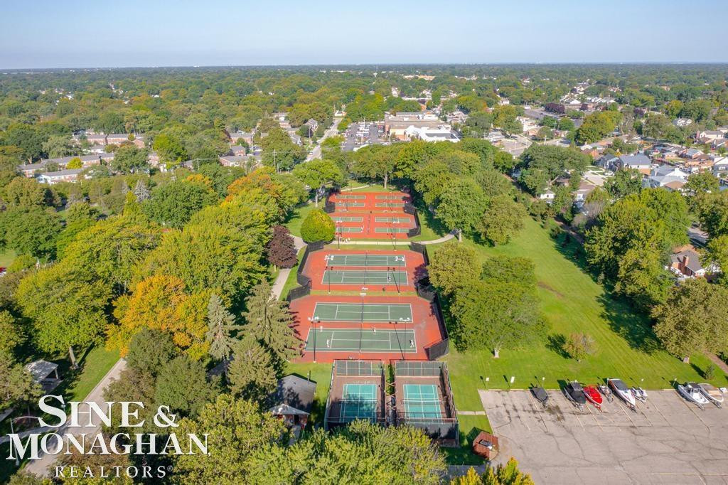 715 Pear Tree Lane, Grosse Pointe Woods, MI 48236 — Photo 48