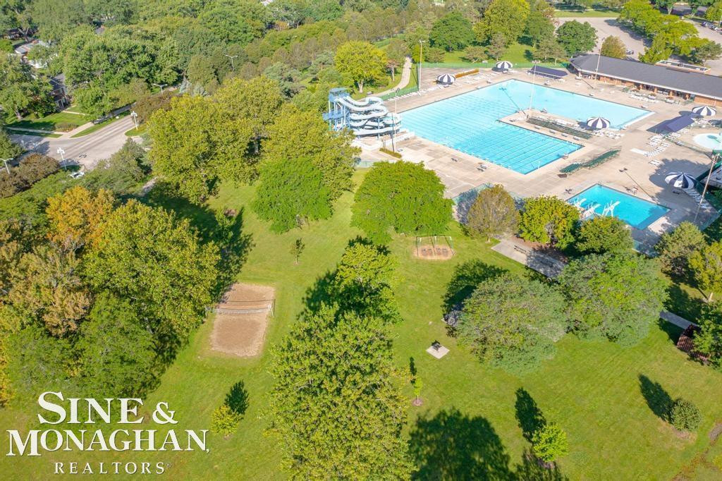 715 Pear Tree Lane, Grosse Pointe Woods, MI 48236 — Photo 49