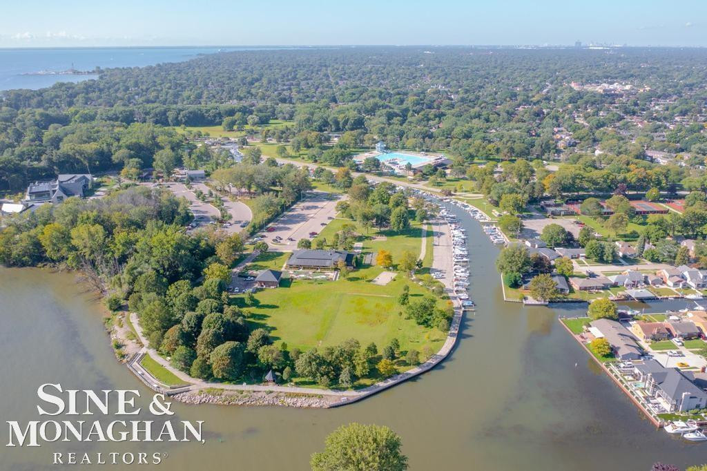 715 Pear Tree Lane, Grosse Pointe Woods, MI 48236 — Photo 51