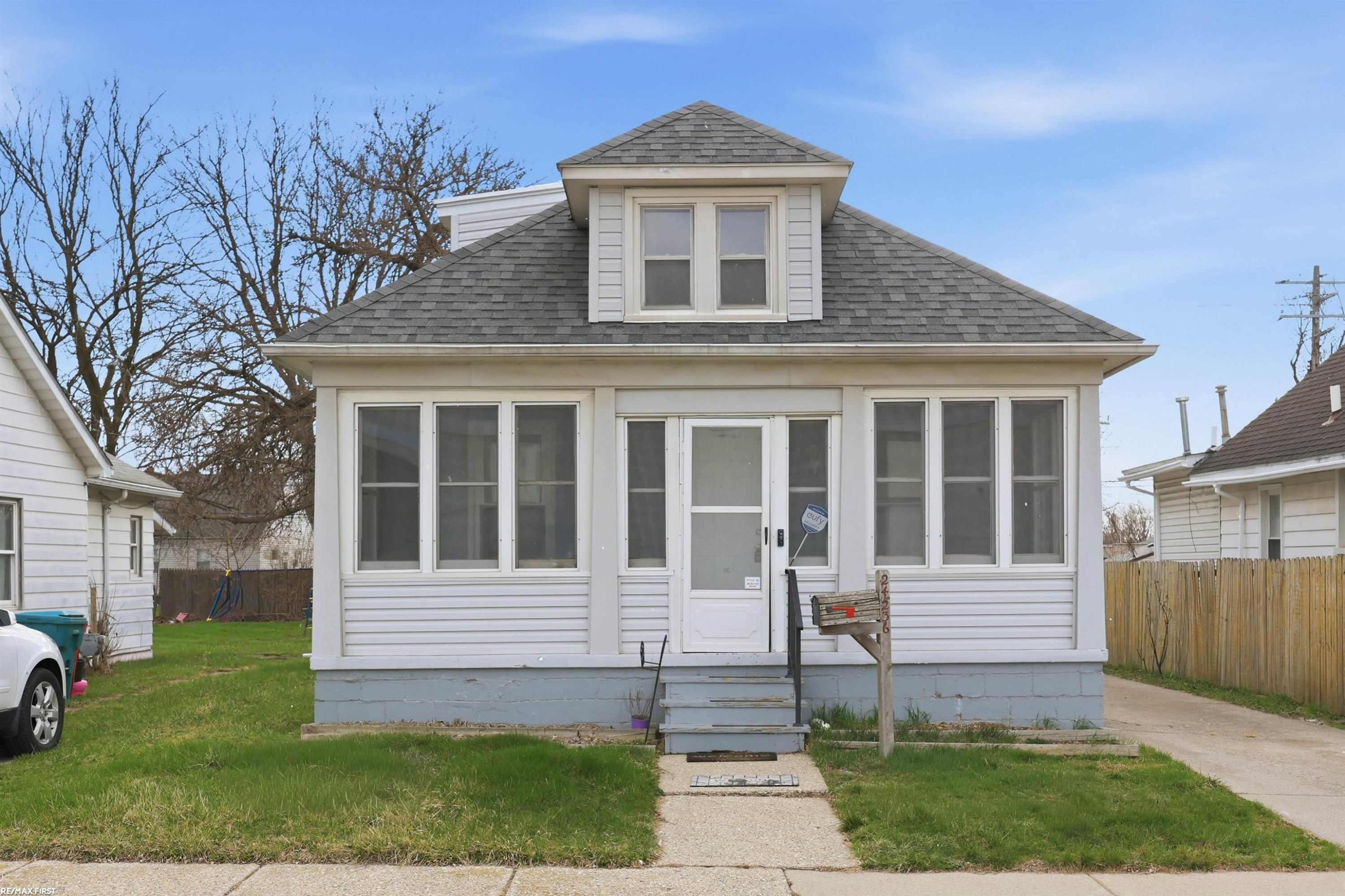 24236 Melrose Avenue, Eastpointe, MI 48021 — Photo 24