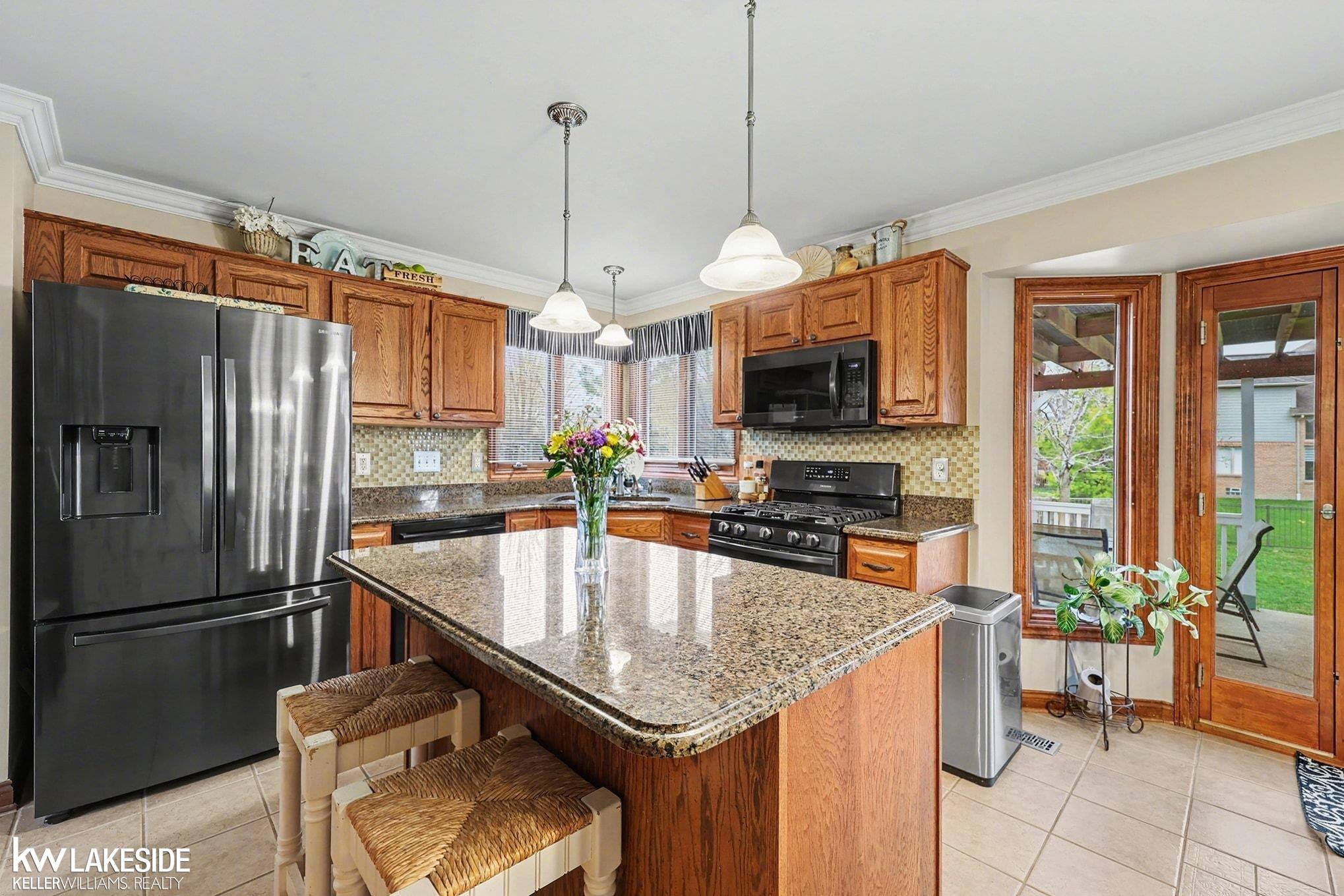 17252 Muirfield Drive, Macomb, MI 48042 — Photo 16