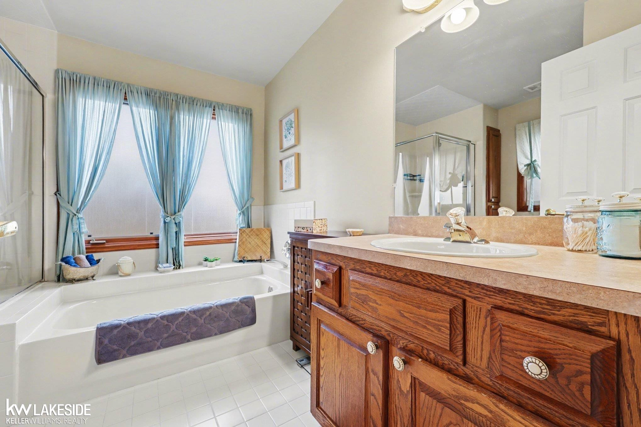 17252 Muirfield Drive, Macomb, MI 48042 — Photo 27