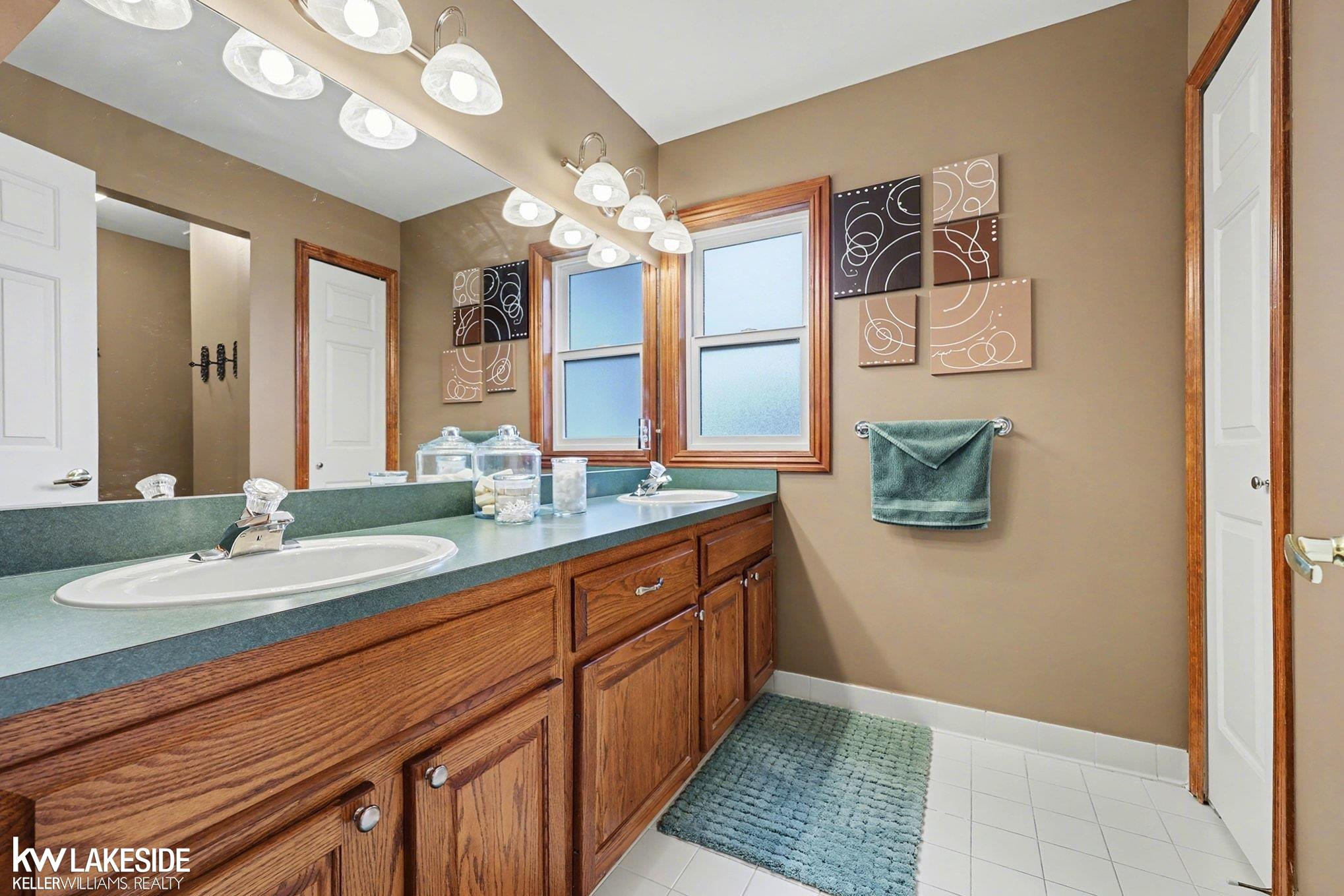 17252 Muirfield Drive, Macomb, MI 48042 — Photo 31