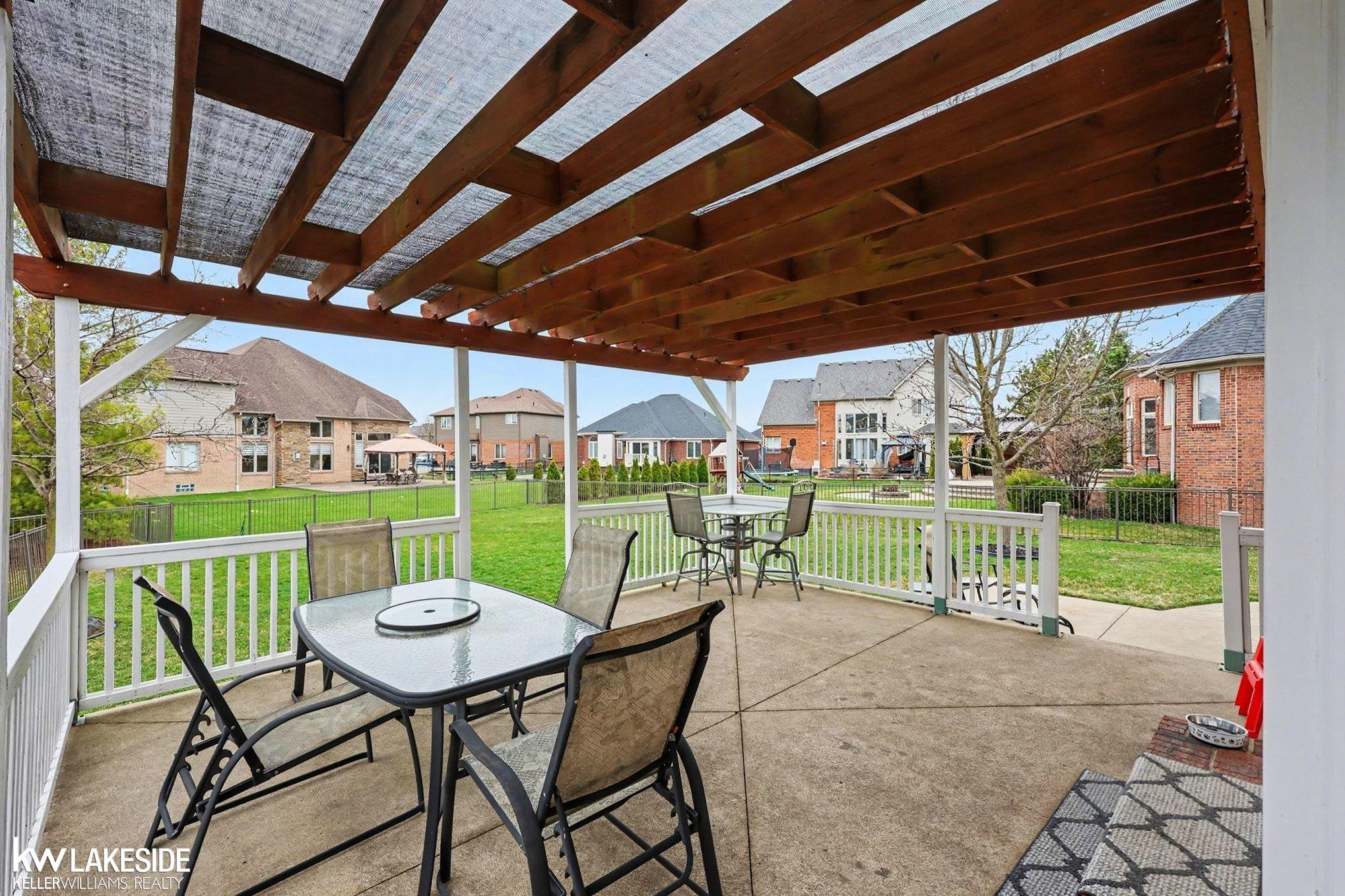 17252 Muirfield Drive, Macomb, MI 48042 — Photo 37