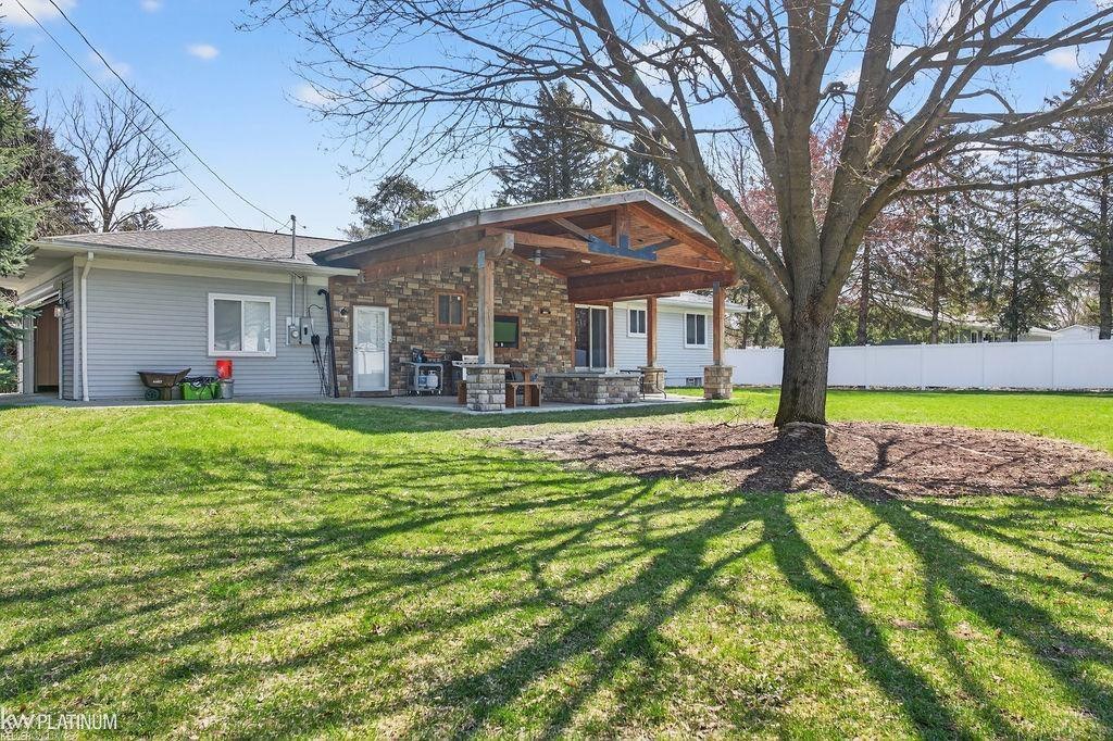 10516 Green Road, MI — Photo 2