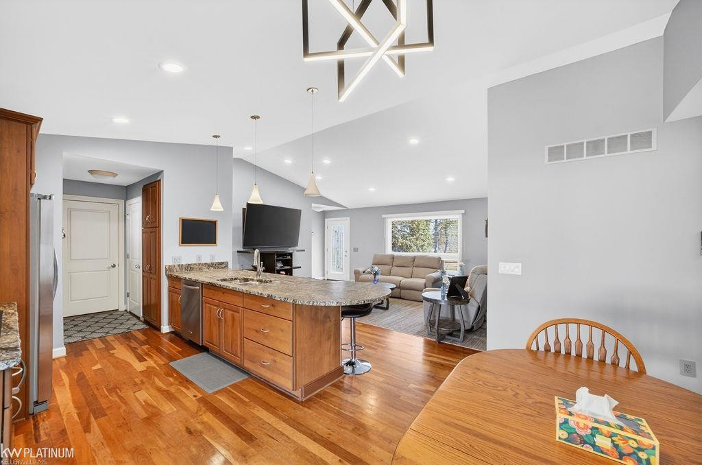 10516 Green Road, MI — Photo 4