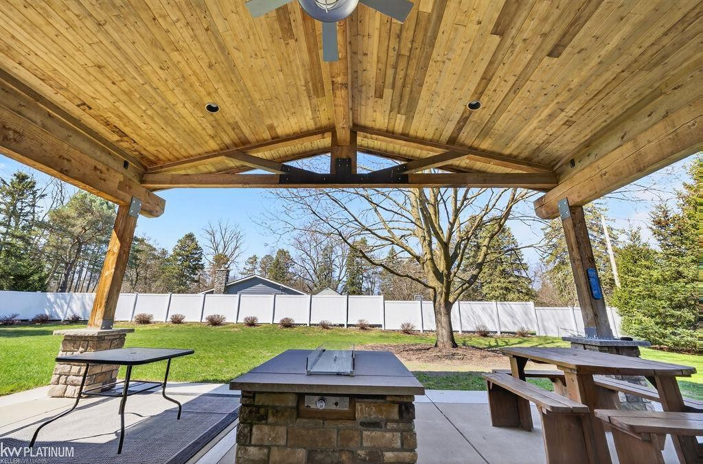 10516 Green Road, MI — Photo 15