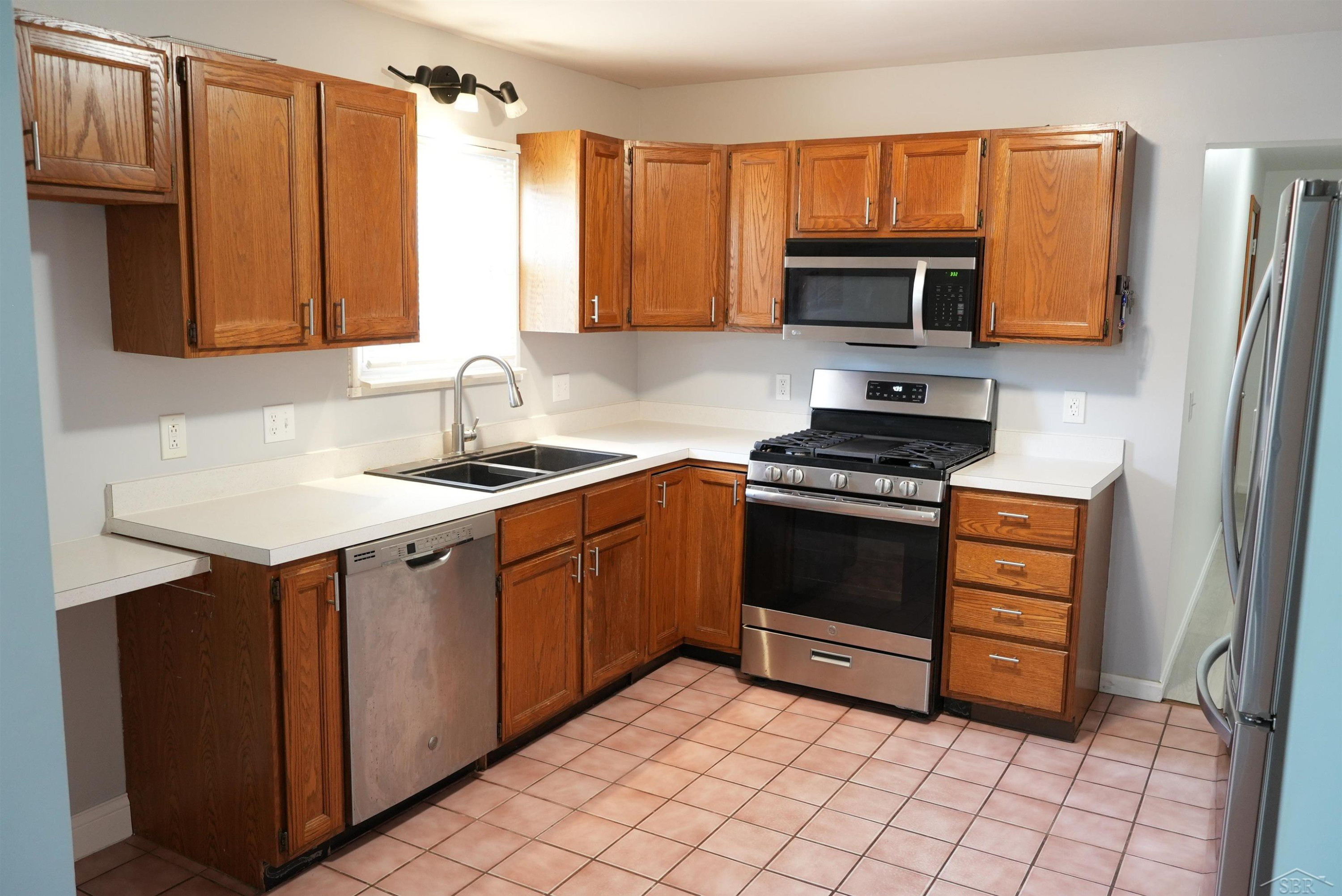 750 Lutzke Road, Saginaw, MI 48609 — Photo 2